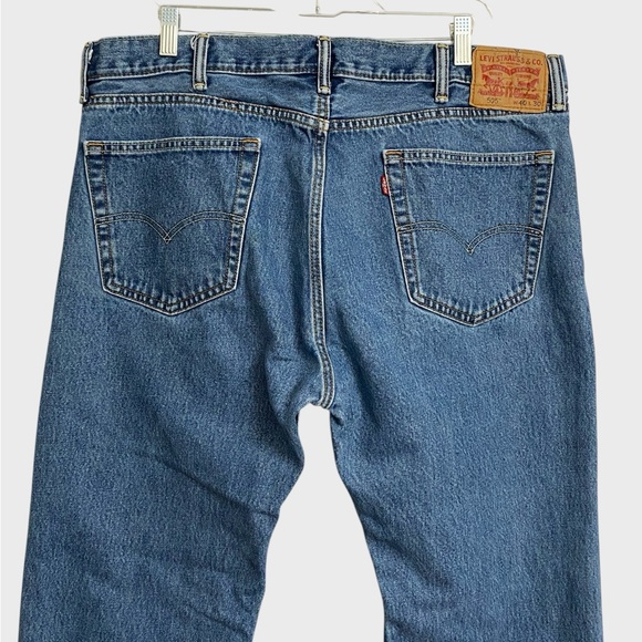 Levi's 505 Regular Fit Non-Stretch Jeans Men's Size 40x30 Medium Wash Denim - Picture 10 of 15